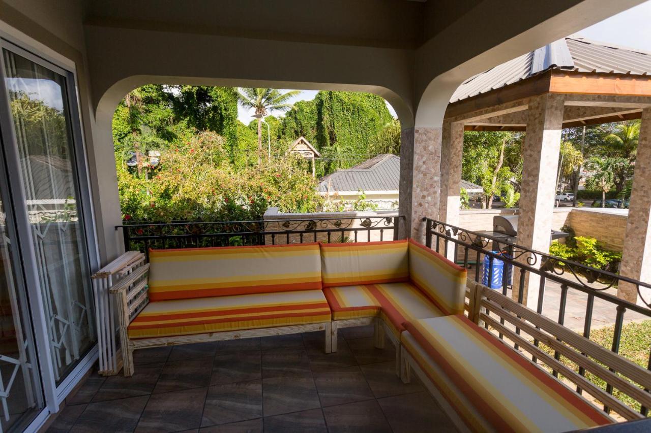 Beau Vallon Villa Chalets Chalet
