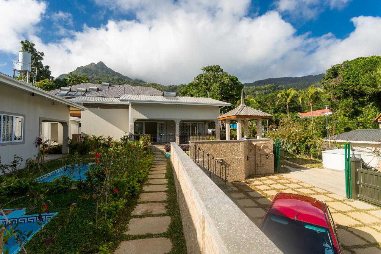 Chalet Beau Vallon Villa Chalets