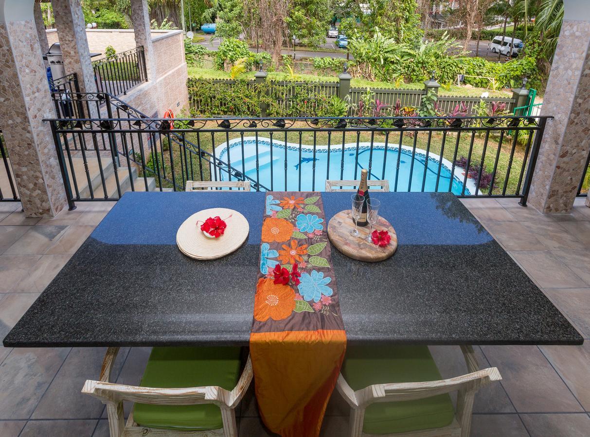 Chalet Beau Vallon Villa Chalets *