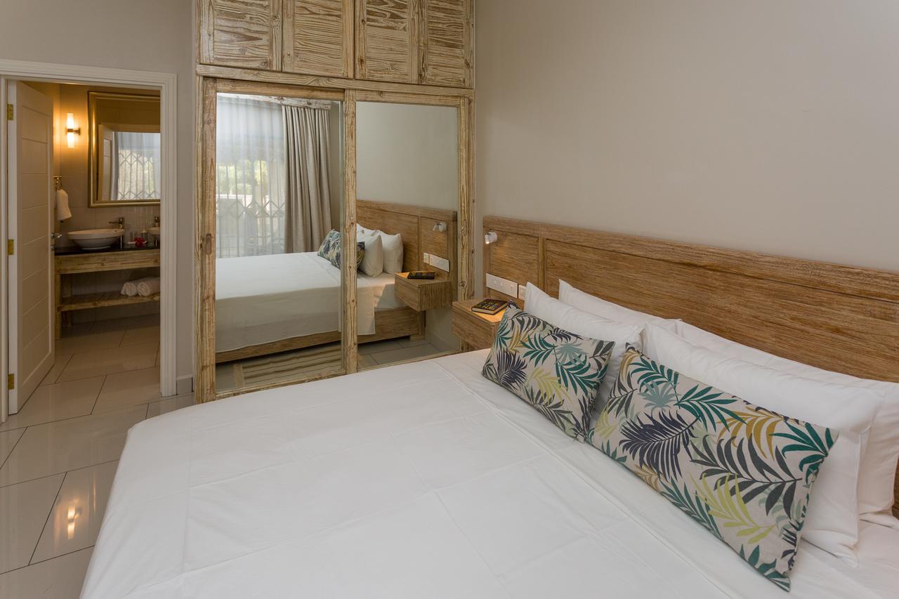 Beau Vallon Villa Chalets *