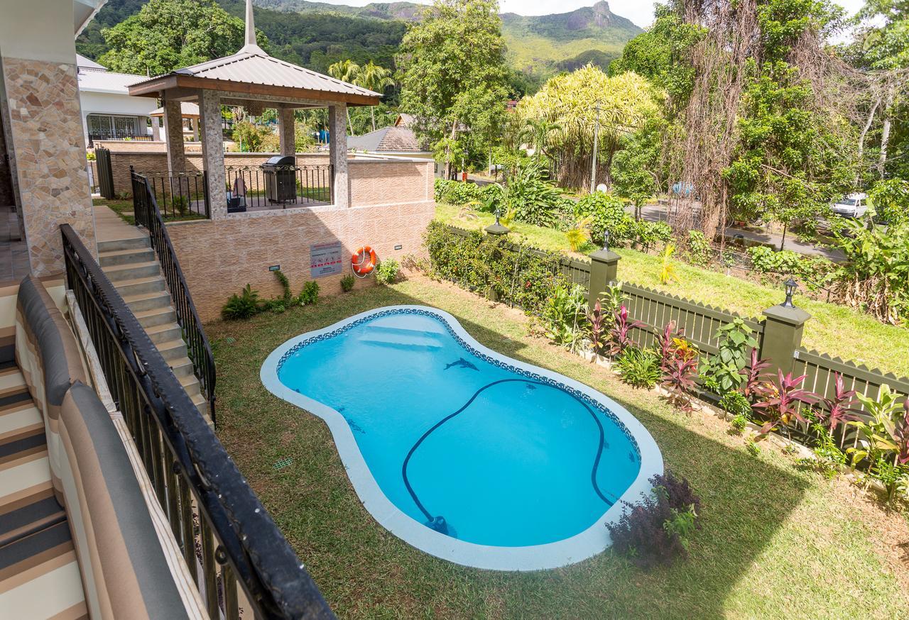 Beau Vallon Villa Chalets