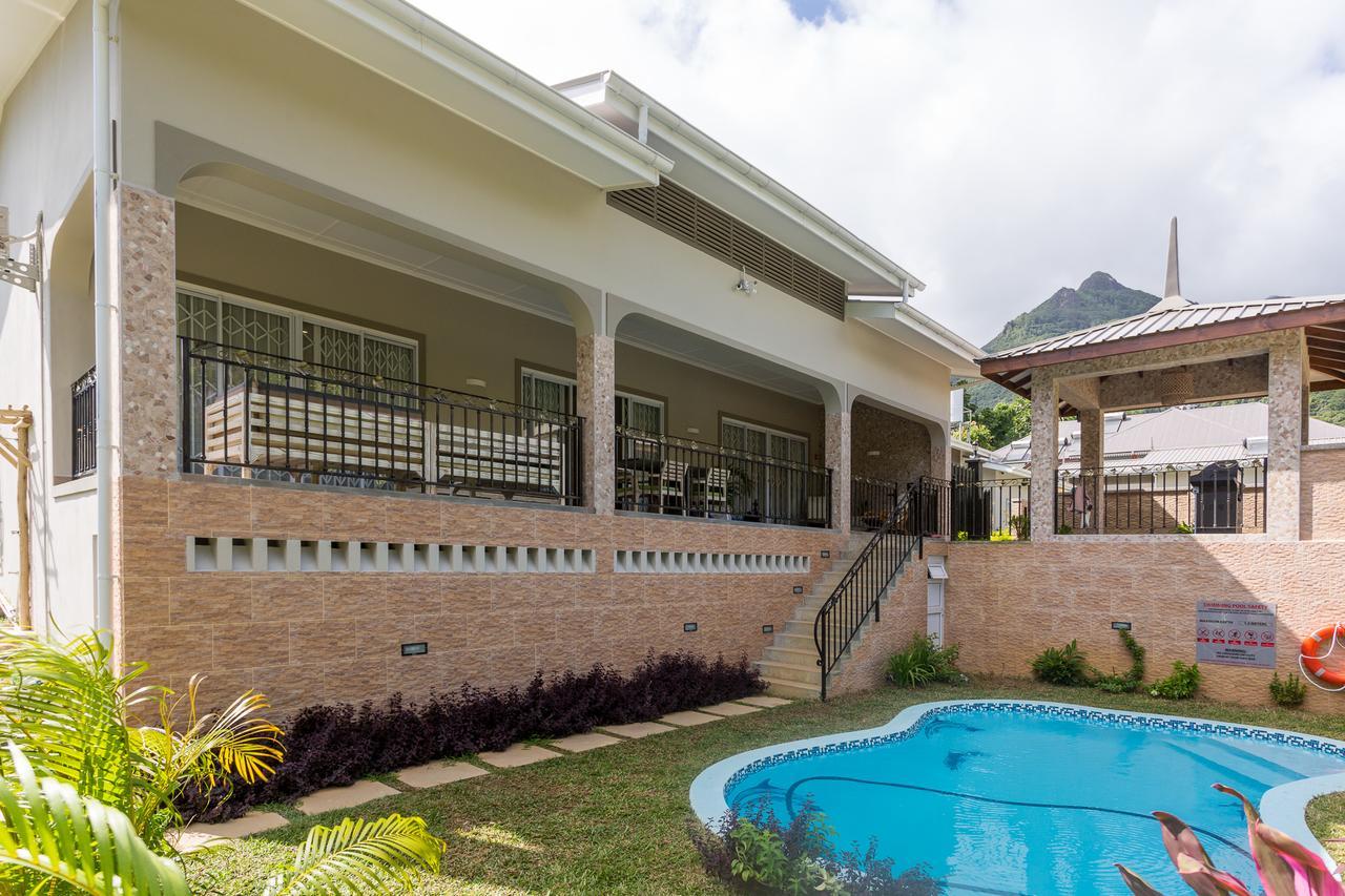Chalet Beau Vallon Villa Chalets *