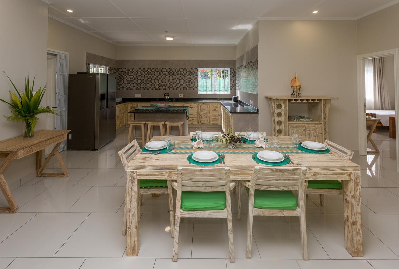 Beau Vallon Villa Chalets *